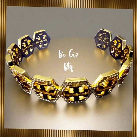 🆕Authentic Tory Burch Special Promotion Bundle Jewelry Set To Buy Now and Save - Picture 3 of 7